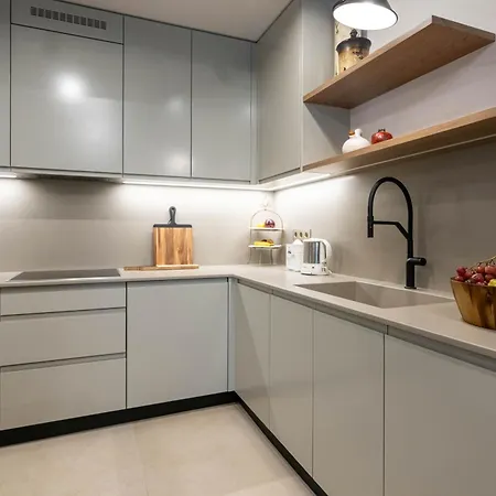 Ilaeira Apartman *